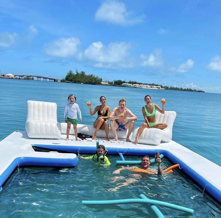 Lagoon Pool (4.5m x 4.5m)